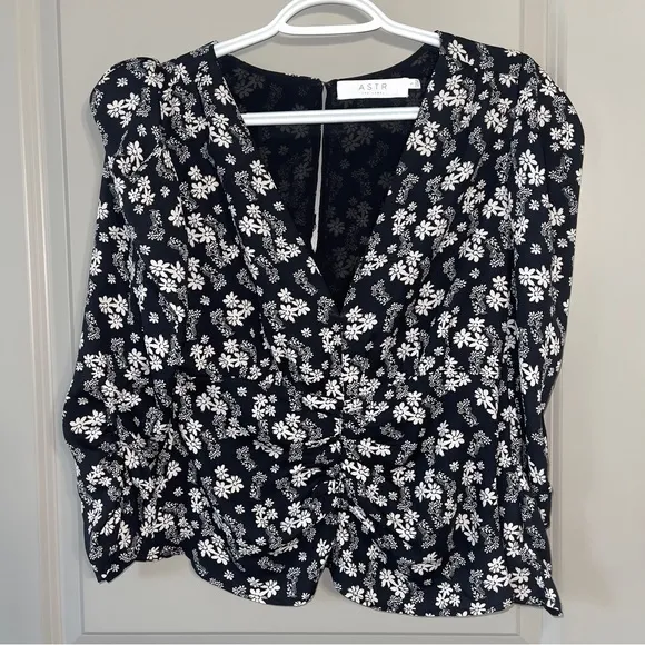 ASTR THE LABEL  
Floral-Print‎ Shirred Top - Image 3