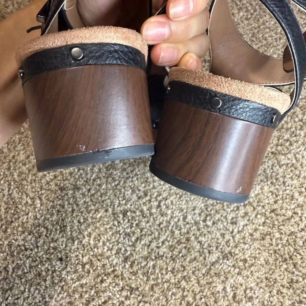 Vionic Black feya Mules Comfortable Leather Clogs size 7 - Image 4