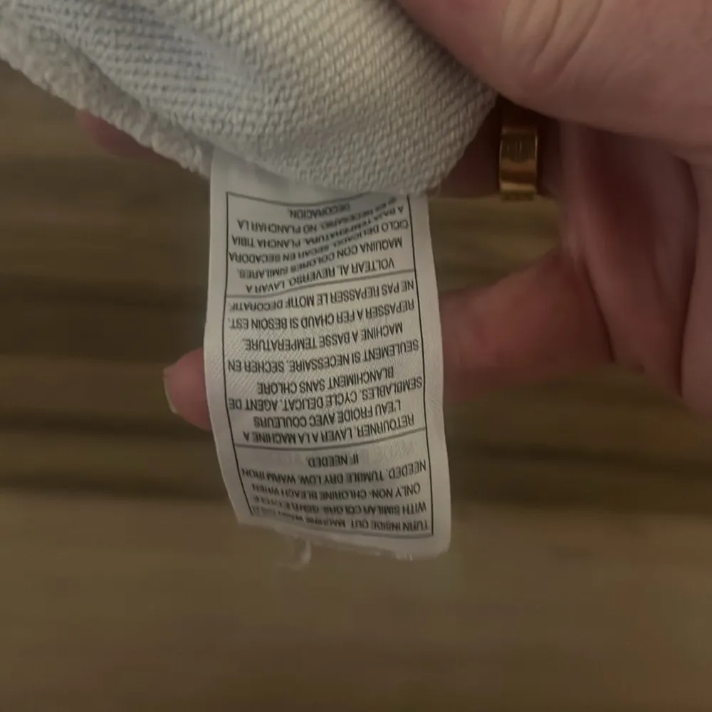 Peloton hundred percent cotton sweatshirt - Image 5