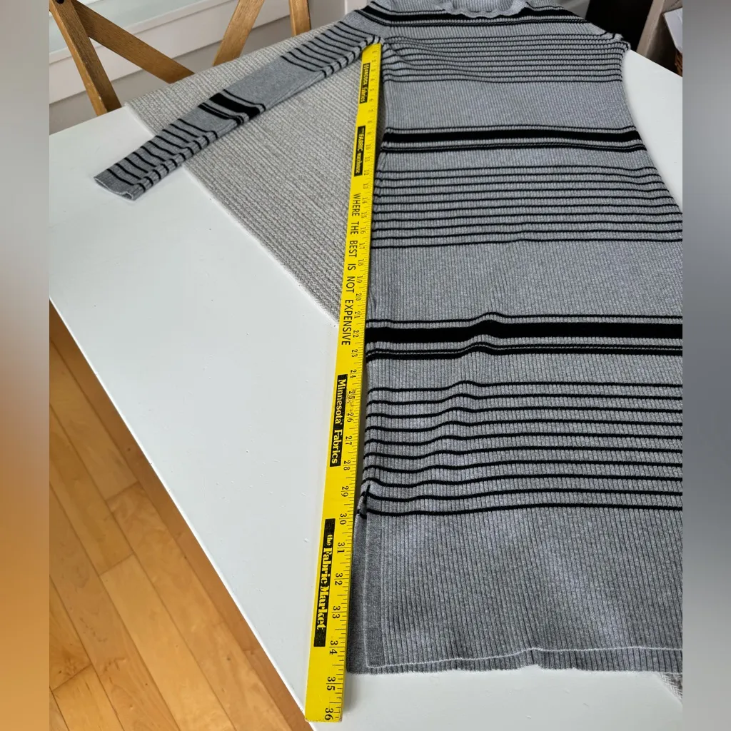 GAP Gray Black Striped Ribbed Stretch Knit Crewneck Long Sleeve Dress Sz Medium - Image 10