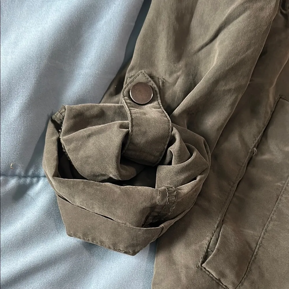 H&M Green Bomber Jacket with Hood and Drawstring Waist - Image 4