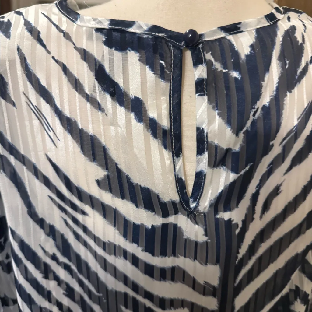 Aqua | Navy and White Patterned Blouse - Image 2