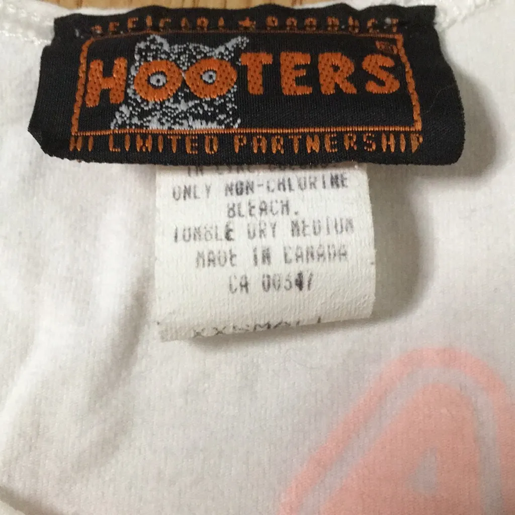 B62 #30 Hooters Girl Worn Vintage Uniform Tank From Austin Texas Size Xs - Image 4