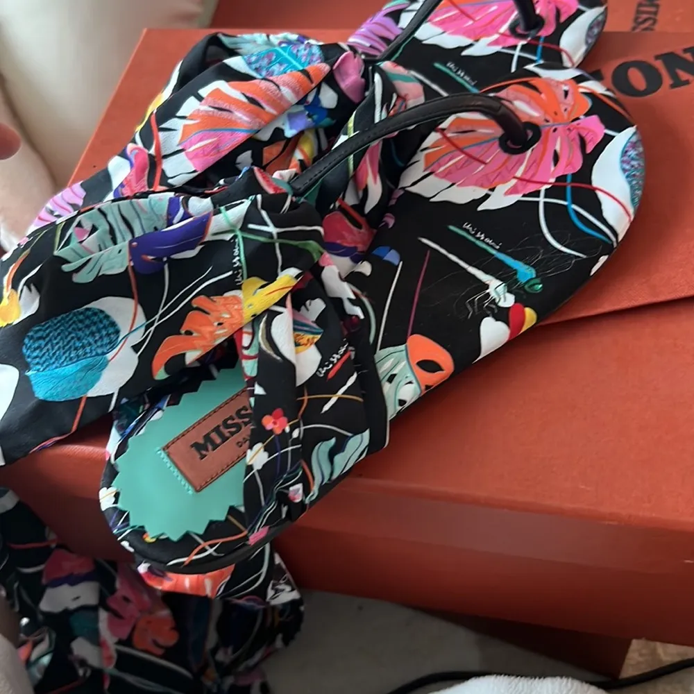 New missoni floral print satin and leather wrap up sandals - Image 9