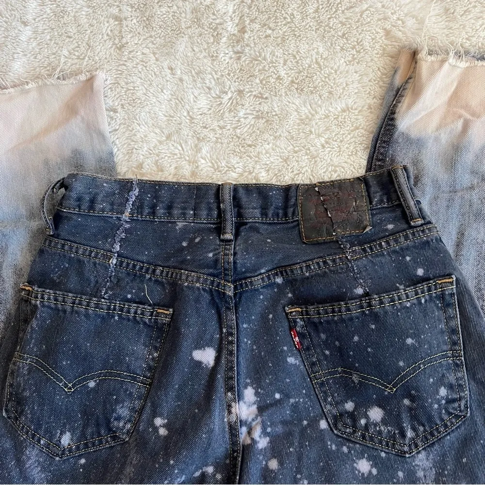 Vtg Levi’s Custom Reworked Bleach Ombré Dyed Jean - Image 10