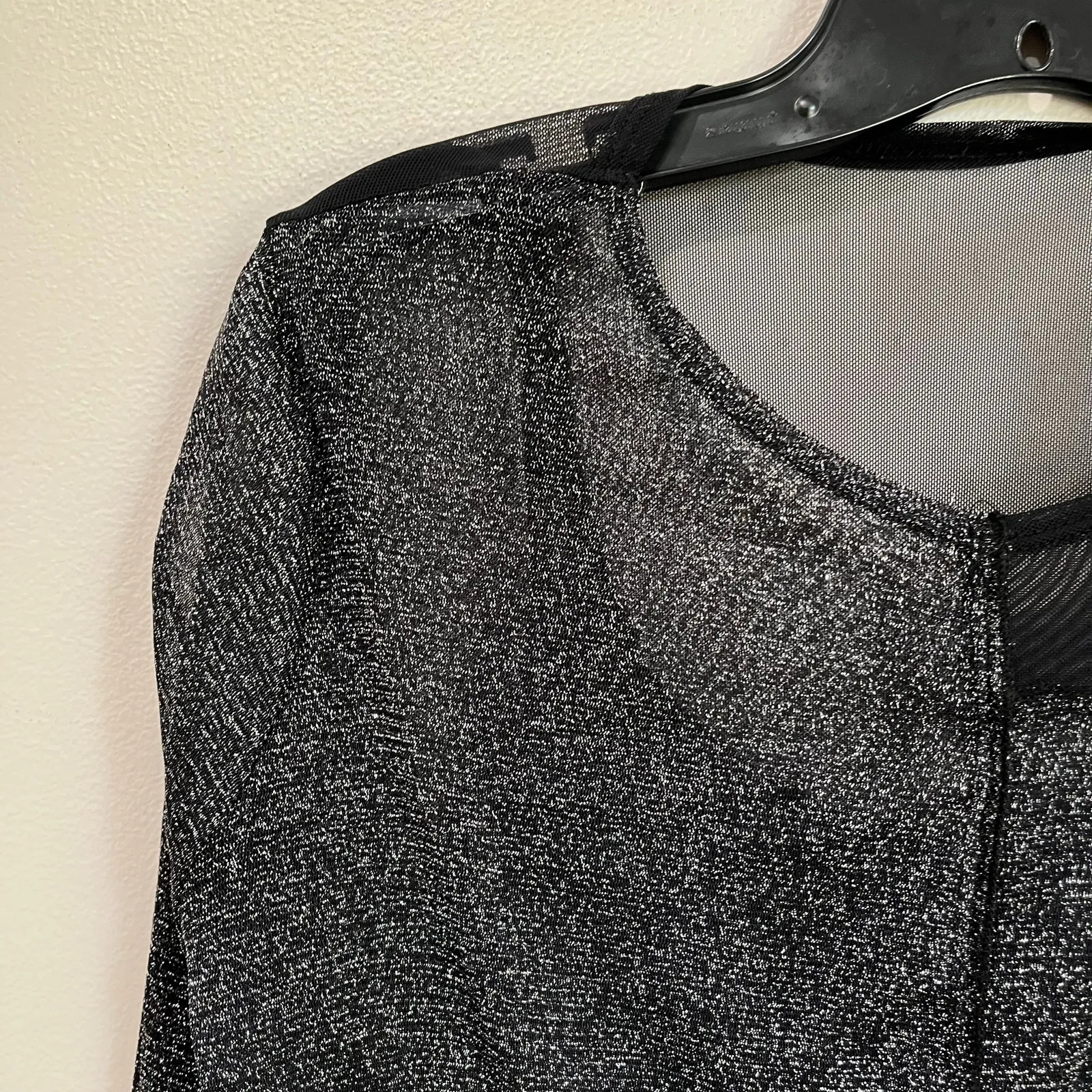 Hollister Mesh Long Sleeve Top Built In Cami Black Gray Patchwork M - Image 4