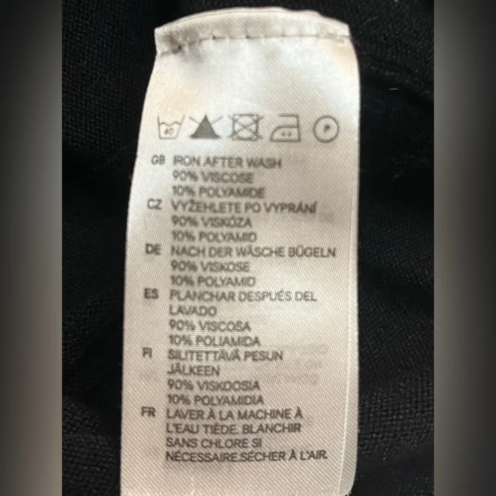 H&M Divided black bodycon dress - Image 4