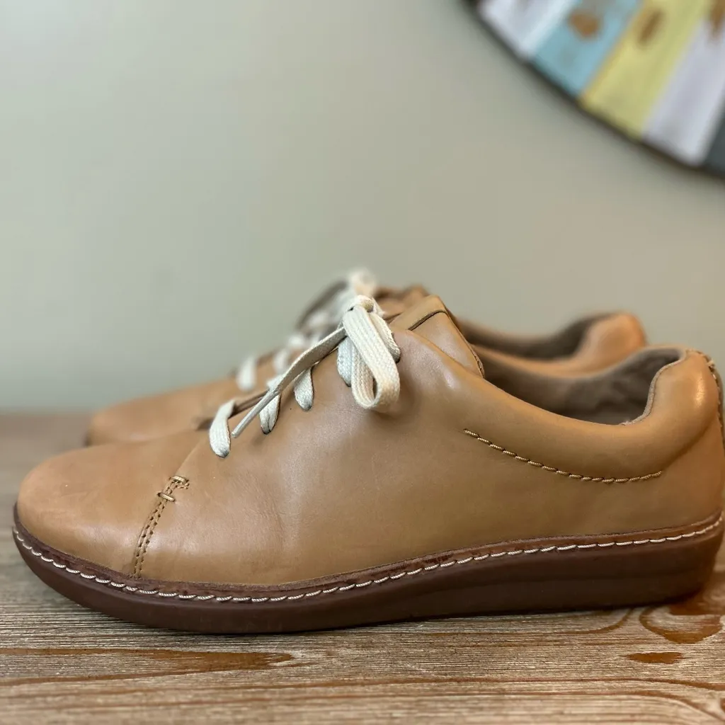 Clarks Artisan Amberlee Crest Oxford Camel Leather Sneakers Women's 9.5 - Image 3