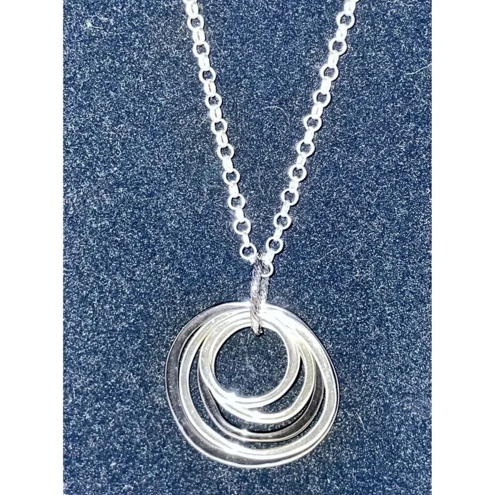 Liz Claiborne LC Silver‎ Tone 5 Ring Necklace Ajustable - Image 2