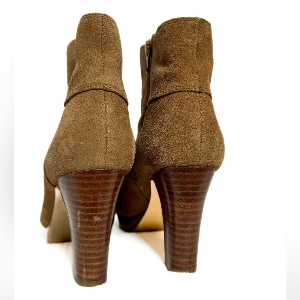 high heel ankle boots, light brown suede, zipper closure, Sz 6 1/2 - Image 2