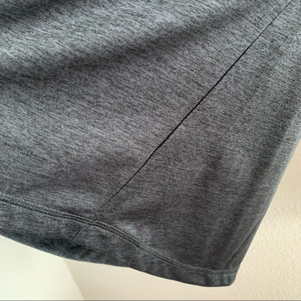 Z by Zella Gray Hooded Long Sleeve Active Athleisure Top Lightweight Small - Image 5