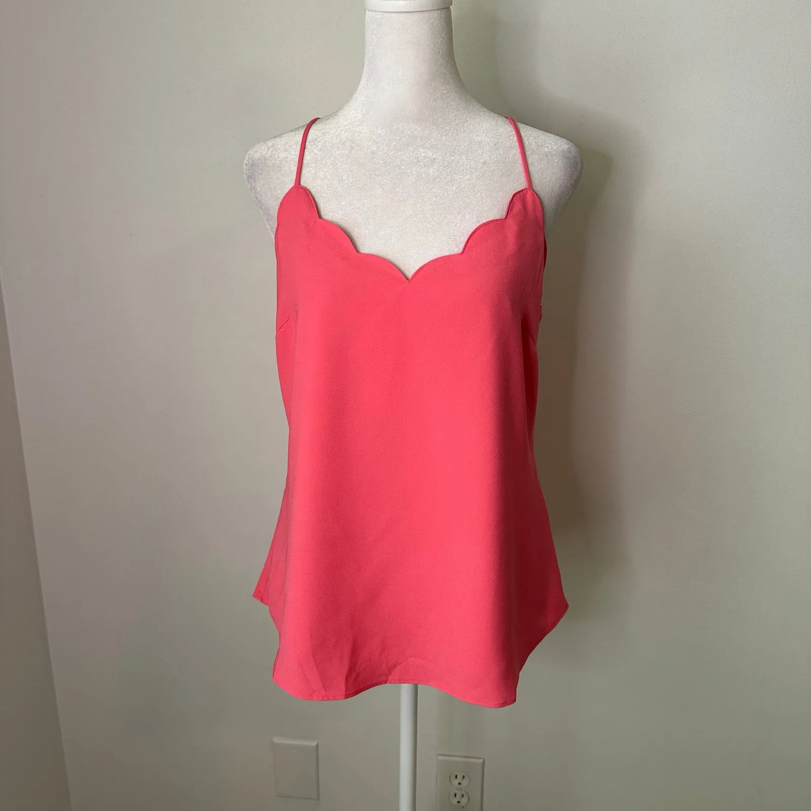J. Crew pink scallop hem v-neck tank top size 6 NWT - Image 2