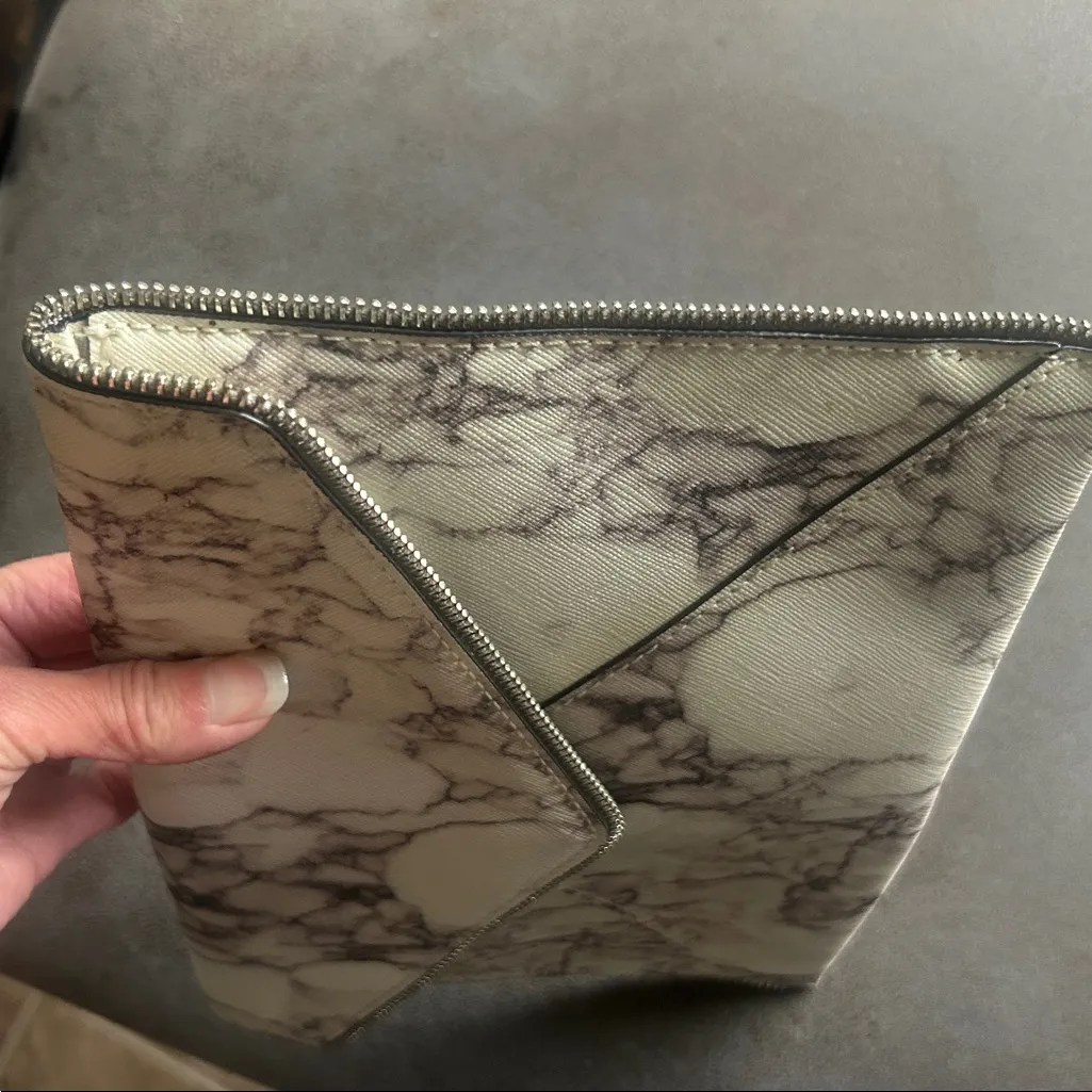Rebecca Minkoff Leo Leather Marble Grey Envelope Clutch - Image 13