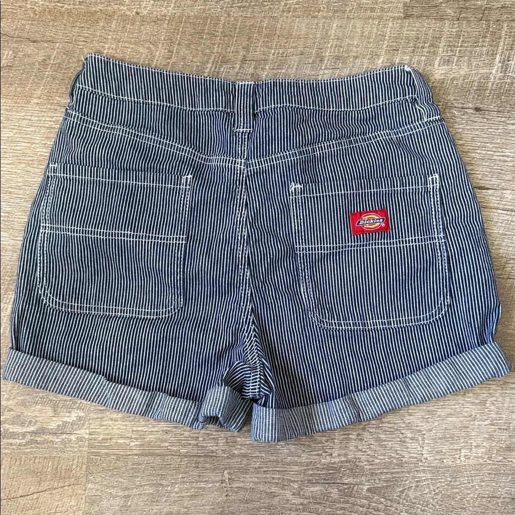 Dickies Women's Striped Blue Shorts Size 11/30 - Image 3