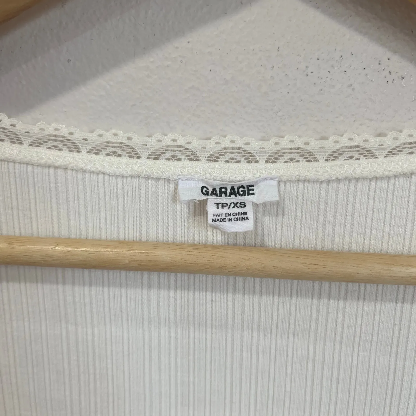 Garage White Ribbed Long Sleeve Scoop Neck Top Stretchy Size XS - Image 5