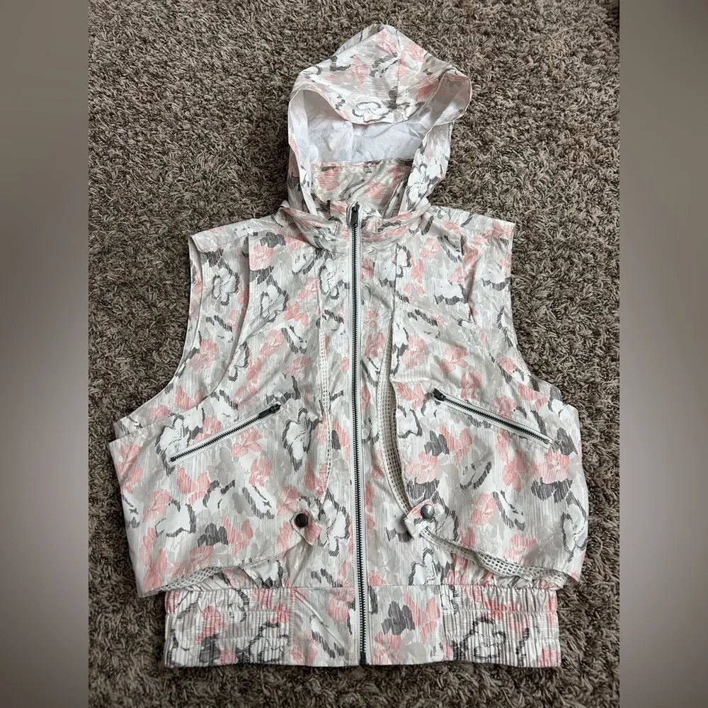 Free People Movement Off The Grid Printed Vest Sz S Hooded Convertible No Hood - Image 4