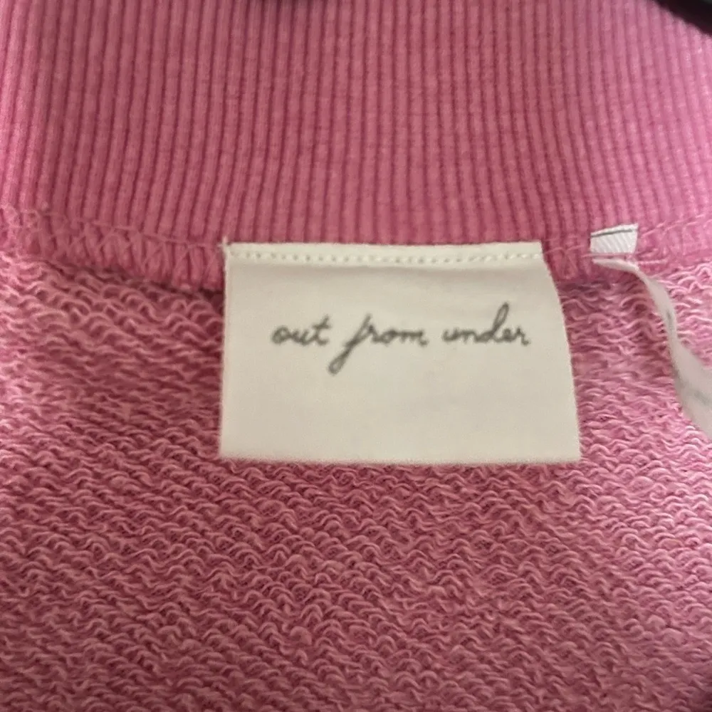 Out from Under  Sweatshirt Size Medium - Image 5