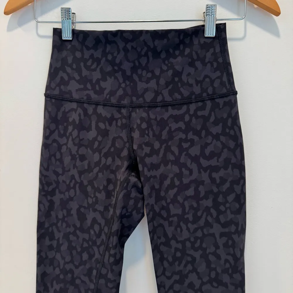 Lululemon  Align High-Rise Crop Intertwined Camo Deep Coal Multi size 4 - Image 5