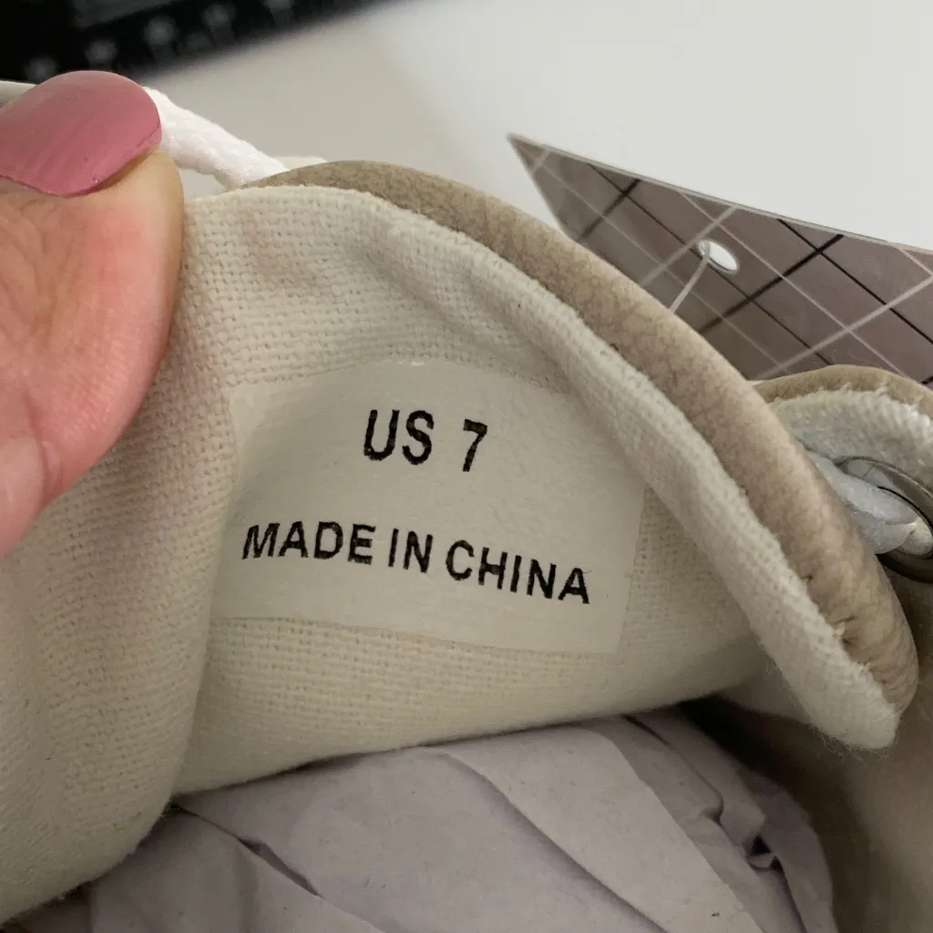 Women’s Platform Sneakers Size 7 Beige Faux Leather Lace Up Comfort In Every Ste - Image 11