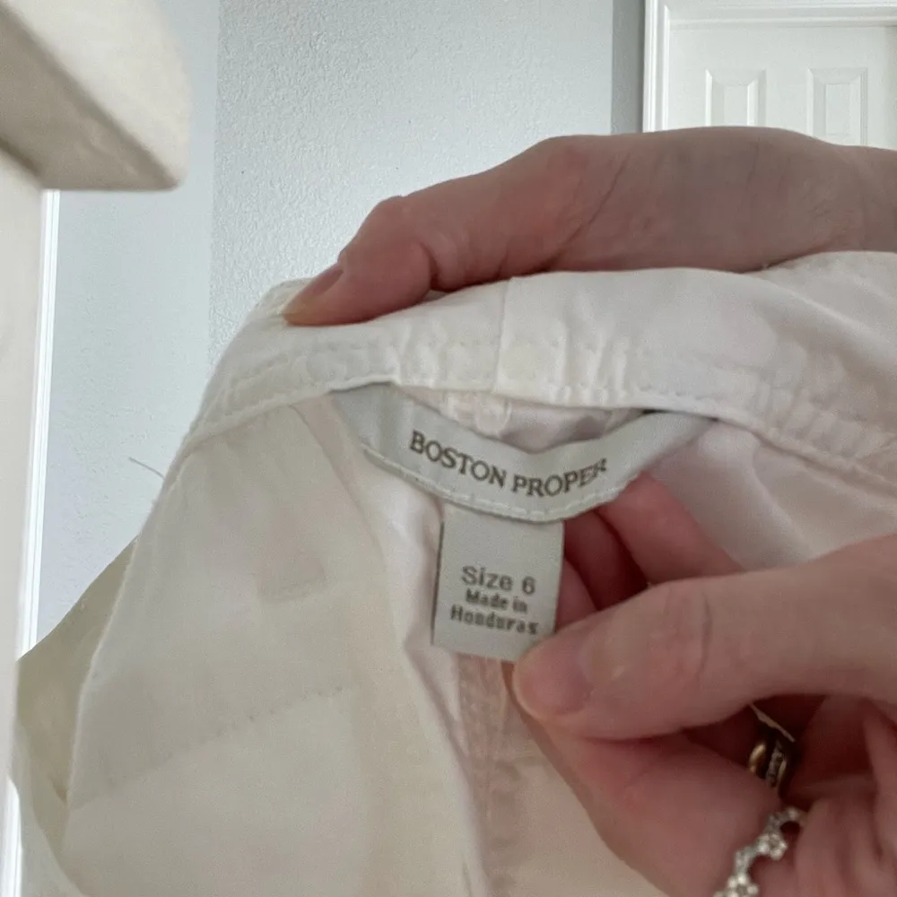 Boston Proper White Cargo Pants - Image 4