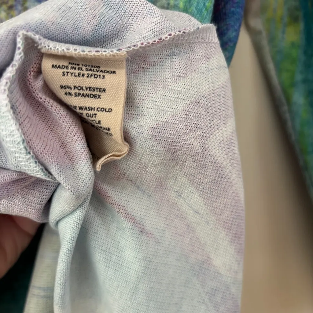 Soft Surroundings Size Large Tunic Top Blue Brushstroke Graphic Watercolor Shirt - Image 5