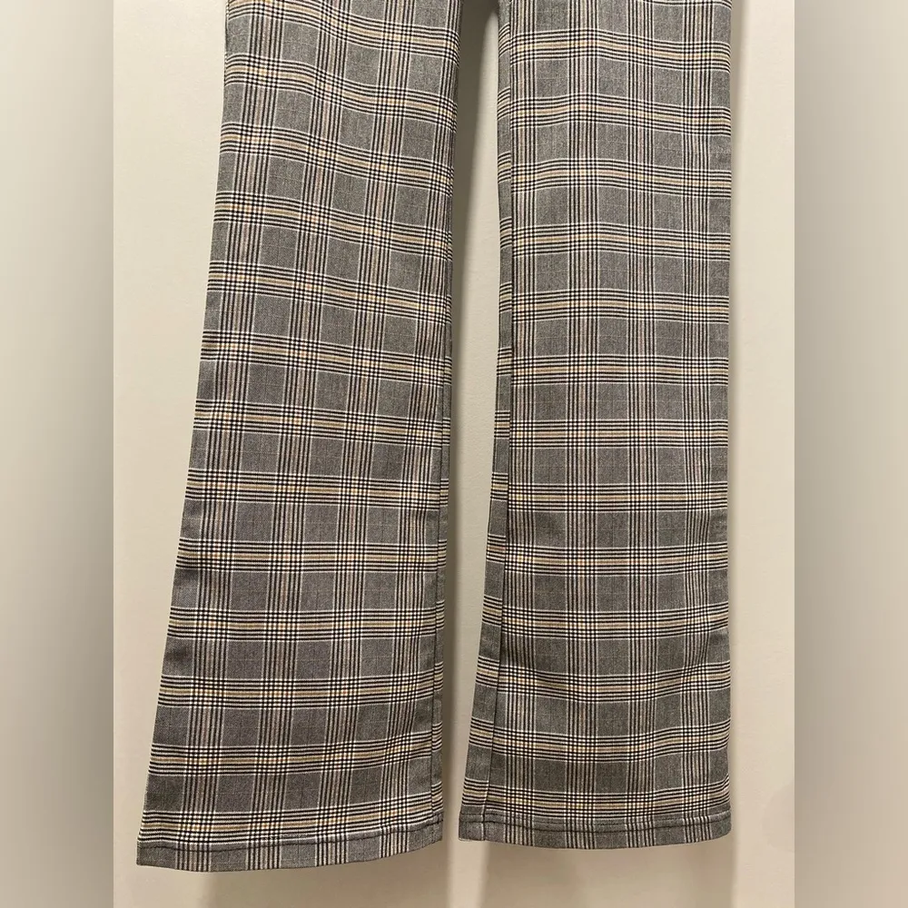 NWT  Stretch Slim Fit Tapered Leg Ankle Length Plaid Printed Pants - Image 8