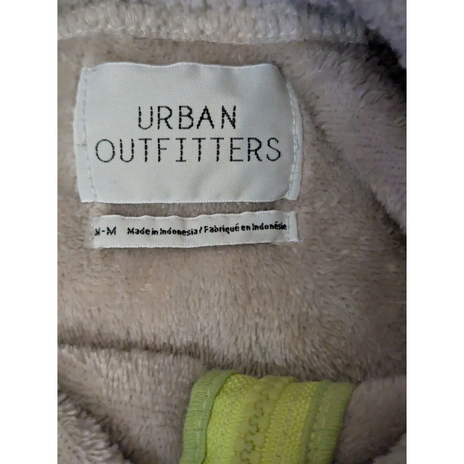 Urban Outfitters Tan Cropped Teddy Quarter-Zip Pullover - Image 3