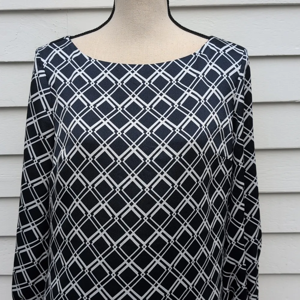 Banana Republic 10P Longsleeve Geometric Dress - Image 2