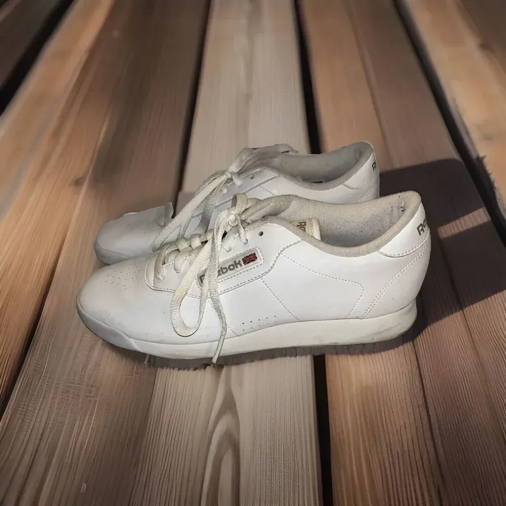 Reebok Classic Womens Princess‎ Lifestyle Shoe Sneakers White 9 - Image 2