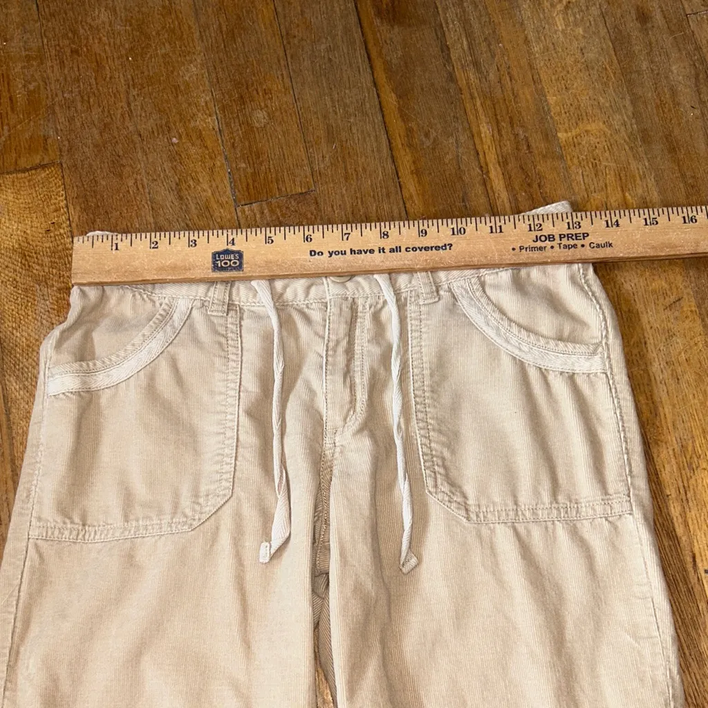 Old‎ Navy Beige Corduroy Cargo Capris Adjustable Waist - Image 7