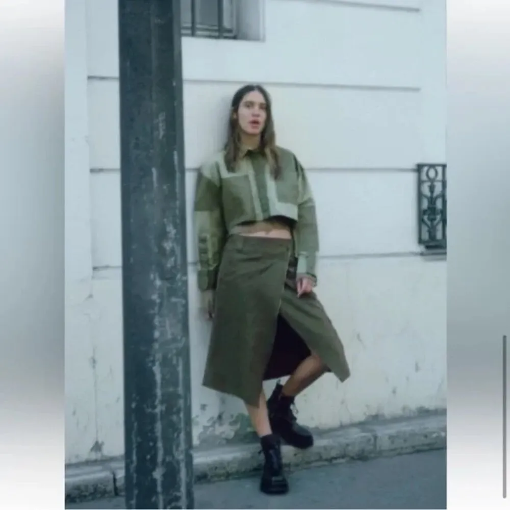 Zara‎ Asymmetrical Zipper Khaki Midi Skirt Womens Size XS - Image 3