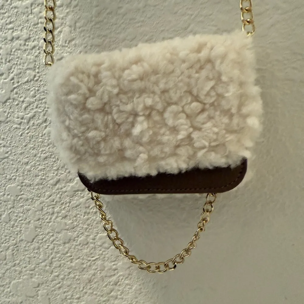 Sherpa Crossbody Chain Mini Bag Coinpurse Brown Cream - Image 3
