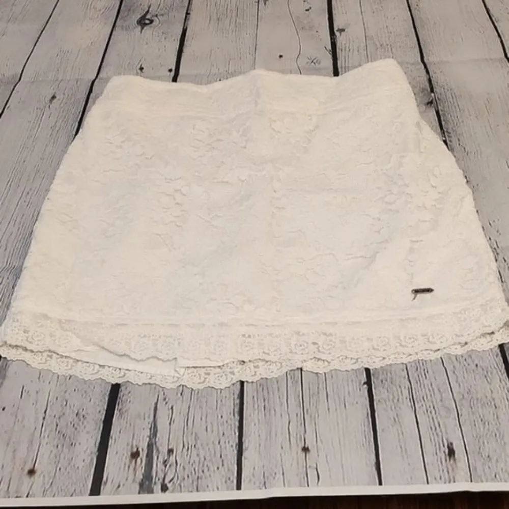 Hollister California White Lace Mini Casual Skirt Size Large EUC #4163 - Image 2