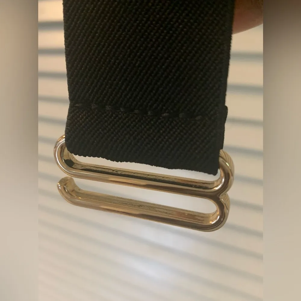 Never worn •Waist belt with knit detail in front and adjustable metal buckle - Image 4