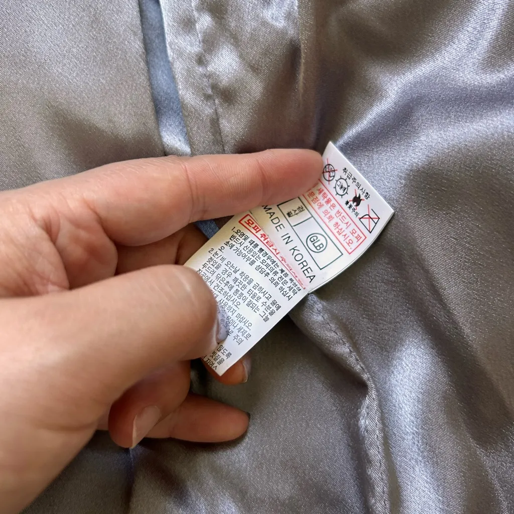 Saga Fur 100% fox fur vest. Xs/S Gray Size undefined - Image 8