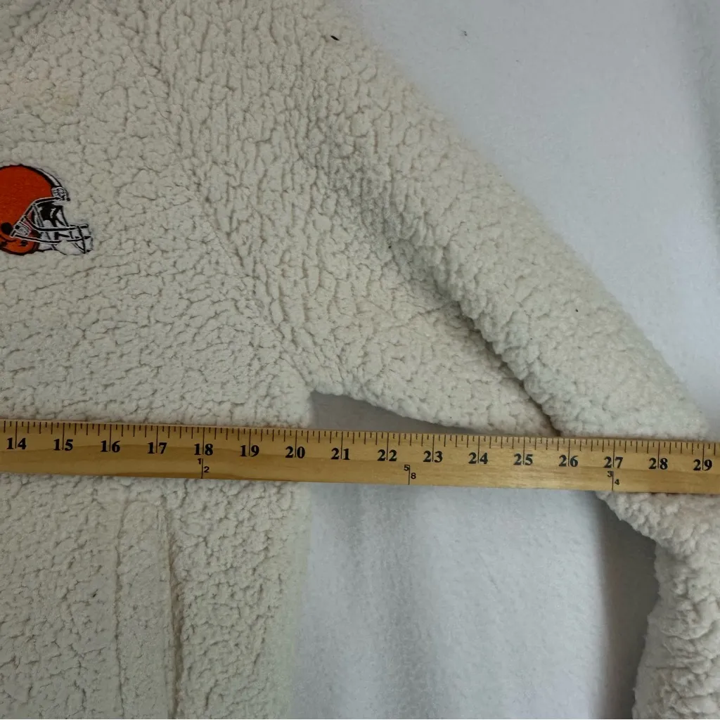 Cleveland Browns New Era Women's Athletic Sherpa Full-Zip Jacket Medium Cream - Image 6