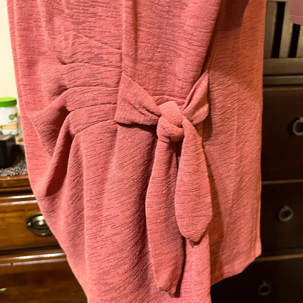 Liz Claiborne Studio Pink Sleeveless Knit Casual Side Tie Top - Image 3
