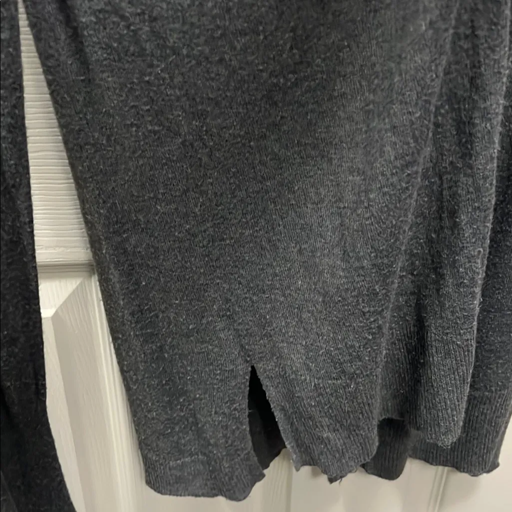 Women's Mossimo vintage Gray Cardigan Size M - Image 3