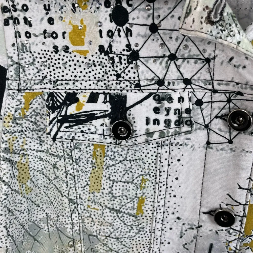 Simply Art by Dolcezza Buttoned Bomber Jacket Hydrangea Abstract Art Size Small White - Image 3