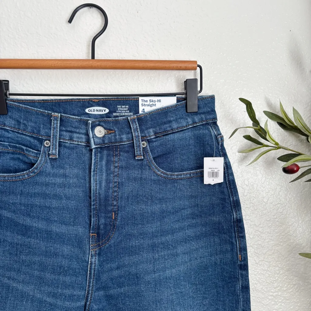 Old Navy The Ski-Hi Straight Jeans NWT - Image 2