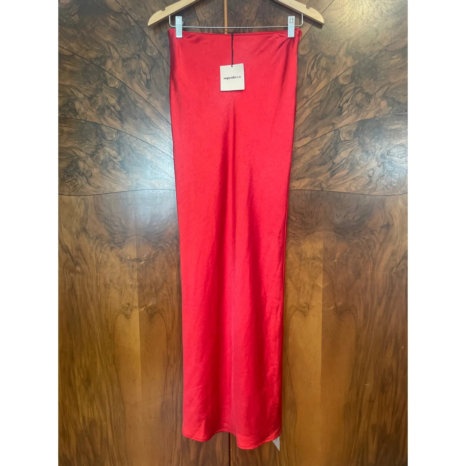 SUPERDOWN Calla Satin Maxi Skirt  PARTY NWT Red Size XS Long - Image 4