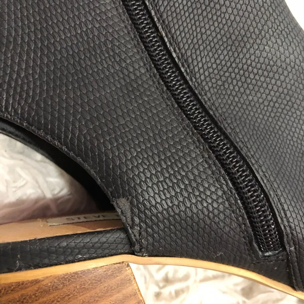 Steve Madden notedd Faux‎ Leather Peep Toe Block heel Bootie black size 9 - Image 6