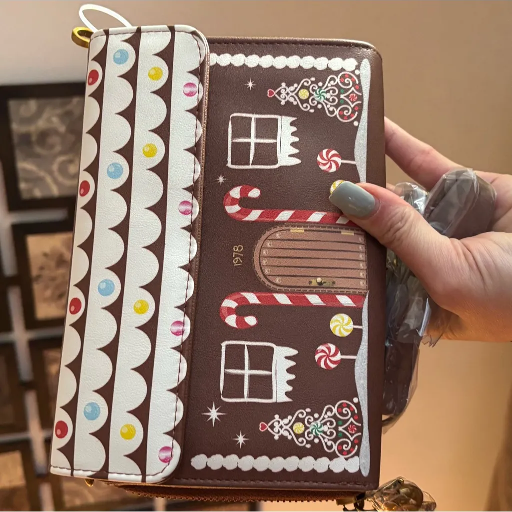 Authentic BETSEY JOHSON GINGERBREAD 2 compartments flap Crossbody - Image 2