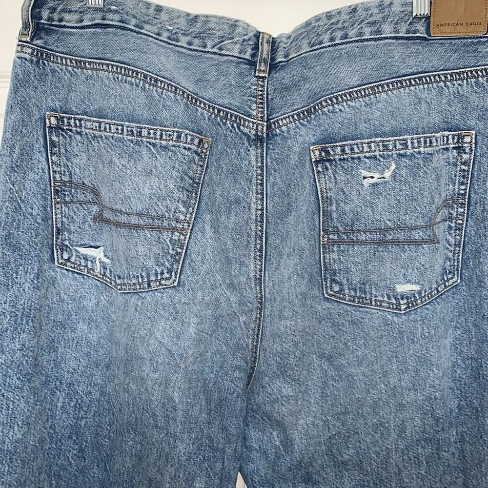 American Eagle Curvy Mom Jeans - Image 4