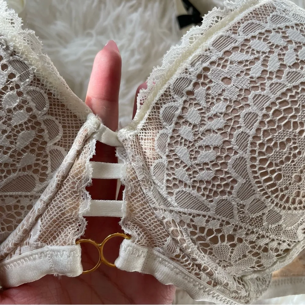 NWOT Aerie real power plunge push up paisley bra - Image 2