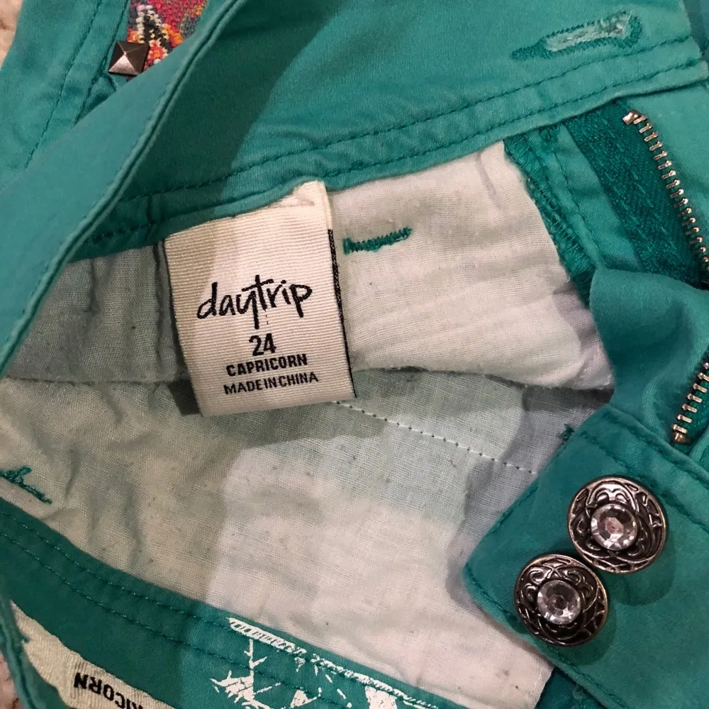 Daytrip Buckle  Shorts - Image 4