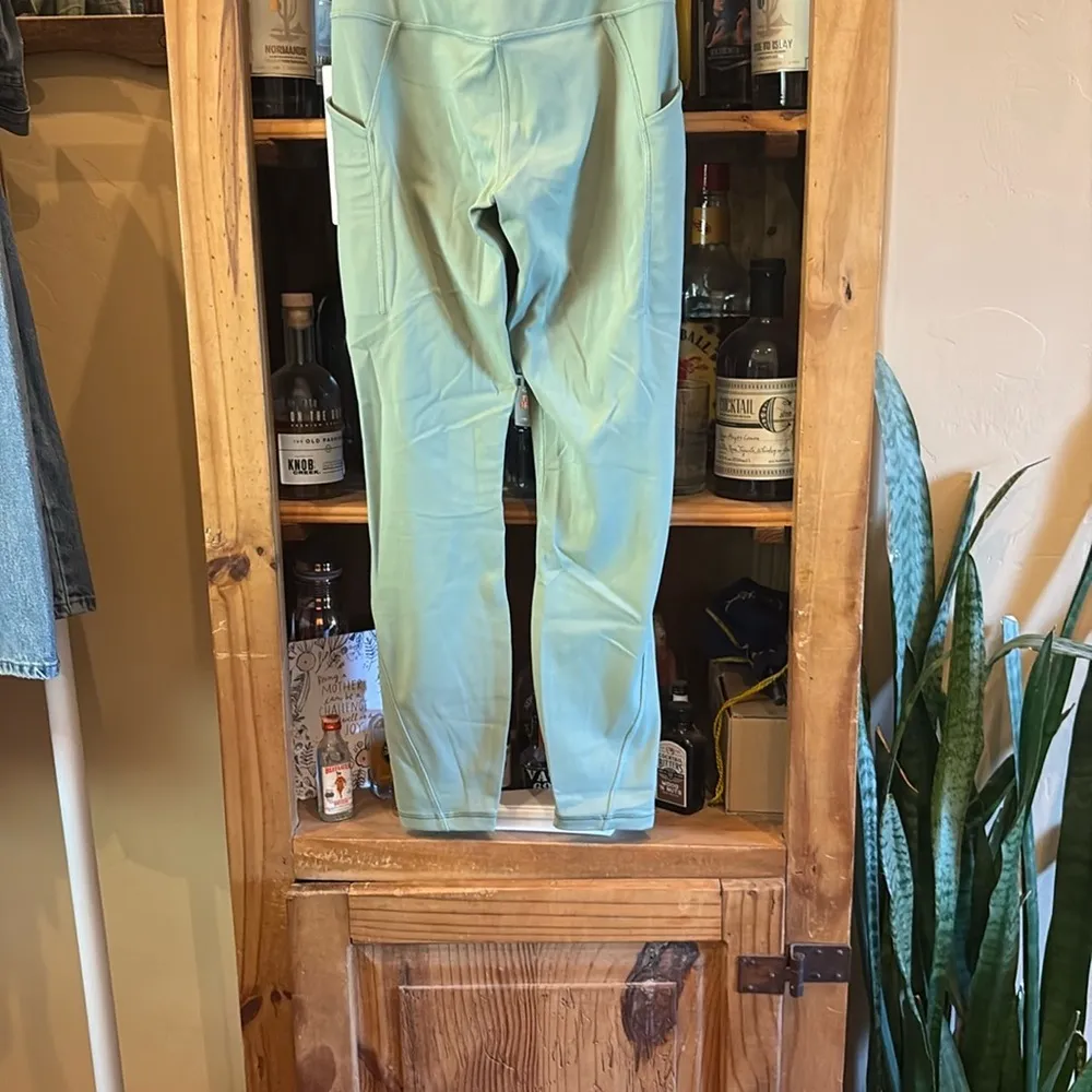 lululemon athletica Sage Green Align leggings with pockets - Image 10