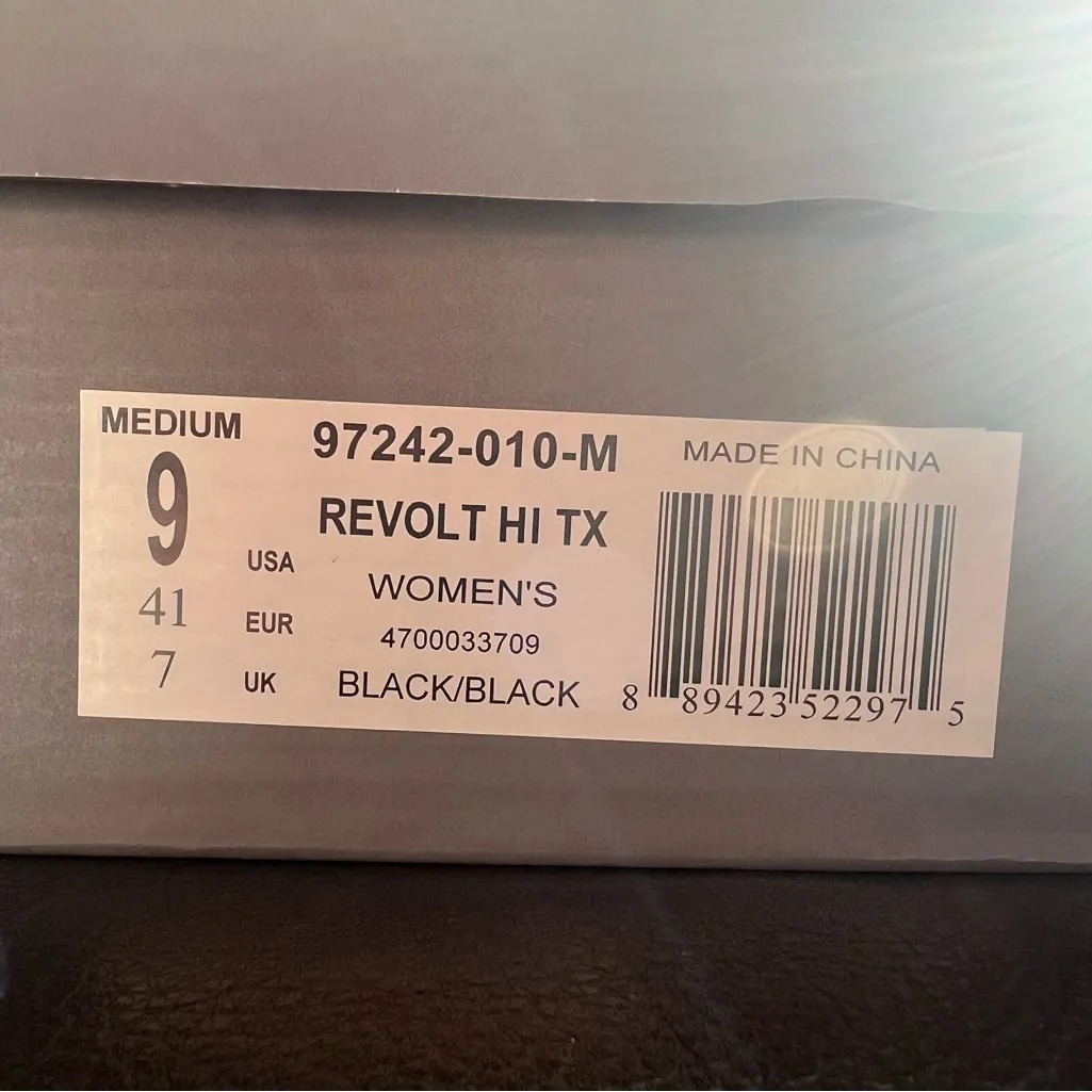 Palladium Revolt Women's Lace-Up Boots - Image 7