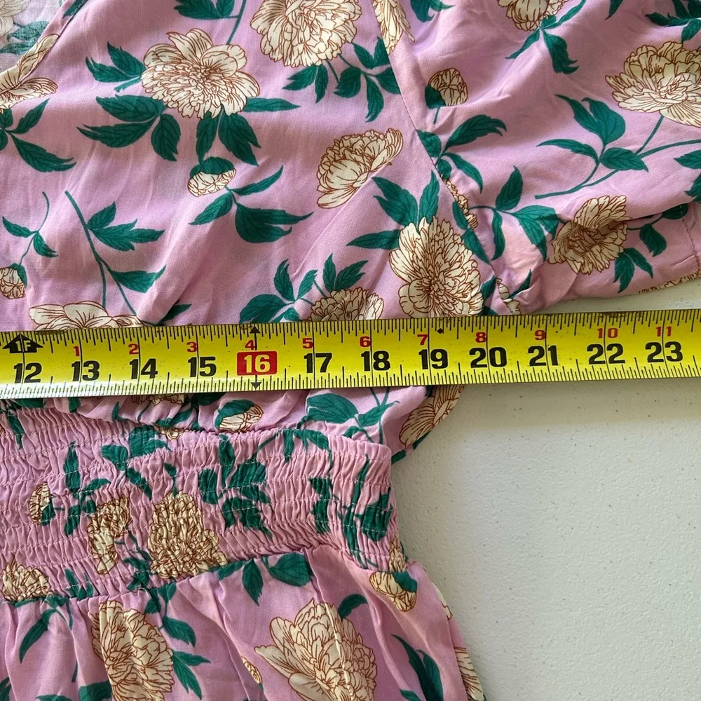 NWT! Floral V - Image 6