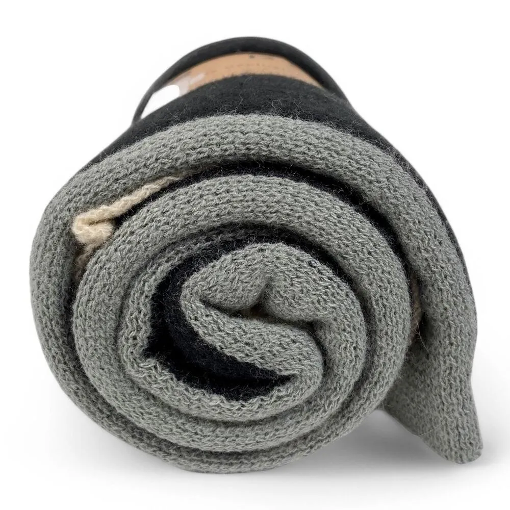 Donni Tri Color Scarf Black Cream Gray Acrylic 29.5 Inch by 69 Inch New - Image 6